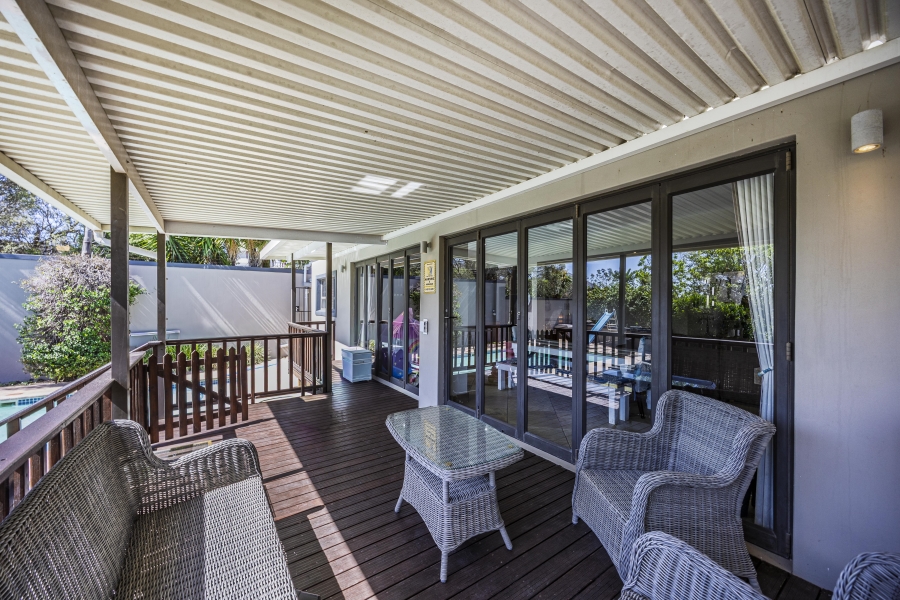 5 Bedroom Property for Sale in Beacon Bay Eastern Cape